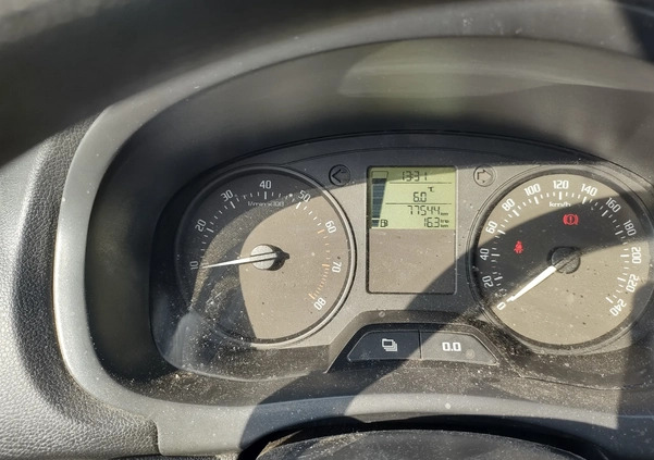 Skoda Fabia cena 17300 przebieg: 77550, rok produkcji 2011 z Myślenice małe 211